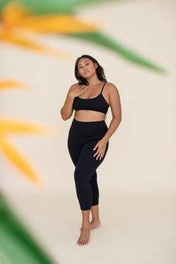 Indigo Luna Ananda Capri Black New In