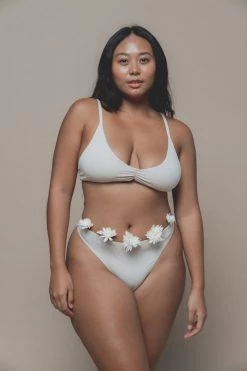 Indigo Luna New In Layla G-String Pearl