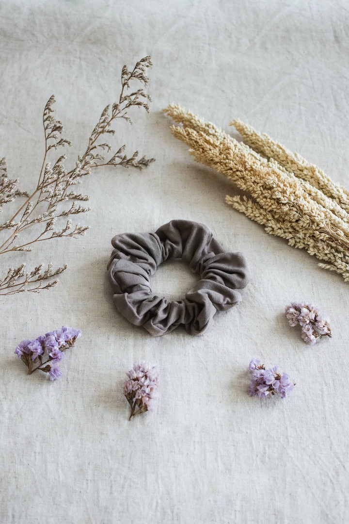 Indigo Luna Layla Scrunchie Sable 3 Indigo Luna Layla Scrunchie Sable