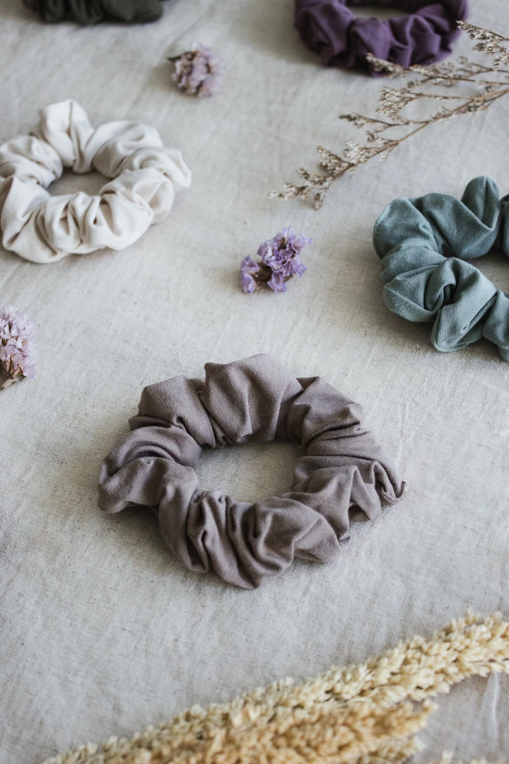 Indigo Luna Layla Scrunchie Sable 5 Indigo Luna Layla Scrunchie Sable