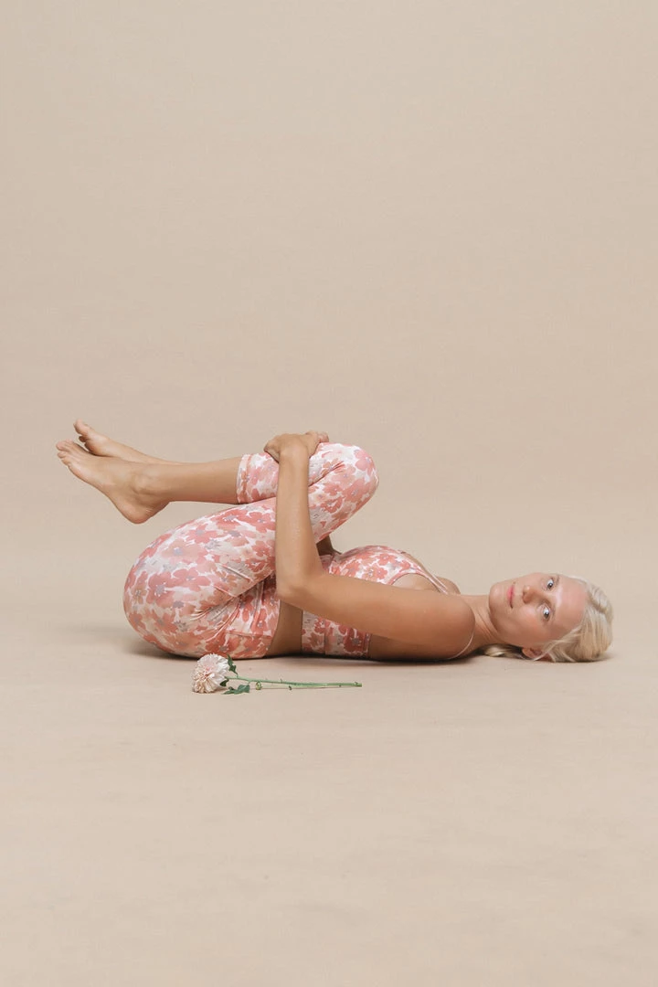 Indigo Luna Vayū Capri Viola Blush 7 Indigo Luna Vayū Capri Viola Blush